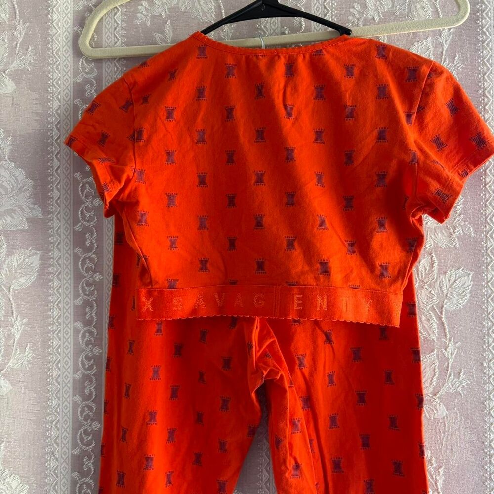 Savage-X-Fenty Orange Pajamas Set - Picture 6 of 8
